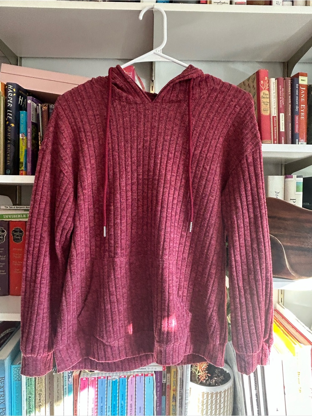 Cozy Ribbed Hoodie in Deep Wine
